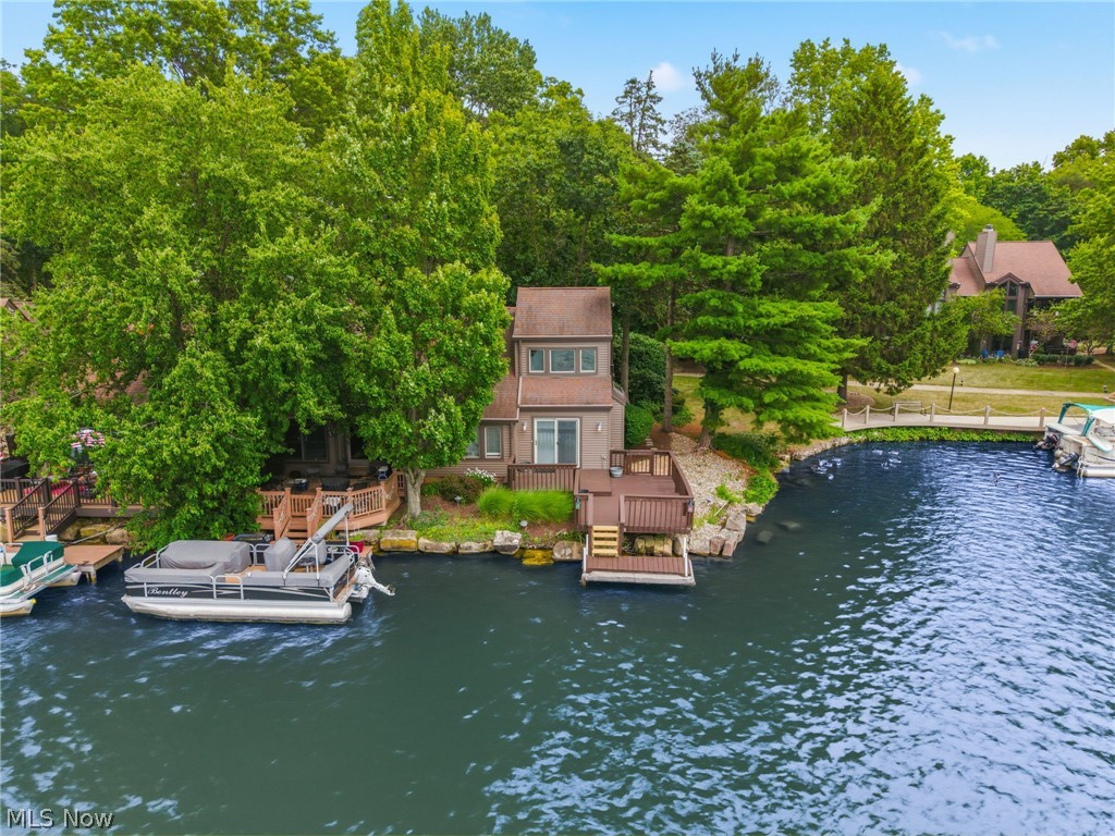 3510 Moonlight Bay Drive NW Canton OH 44708