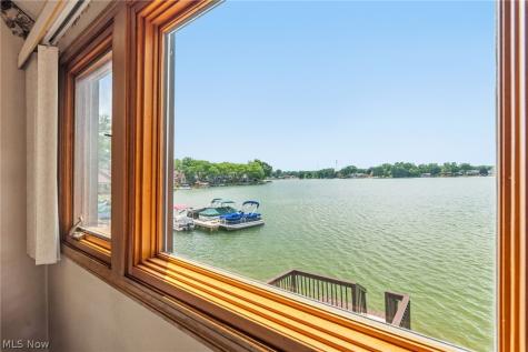 3510 Moonlight Bay Drive NW Canton OH 44708