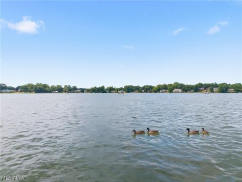 3510 Moonlight Bay Drive NW Canton OH 44708
