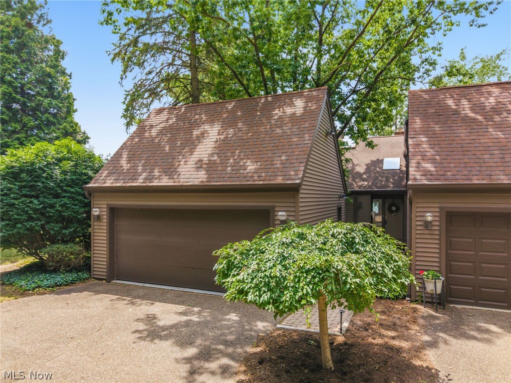 3510 Moonlight Bay Drive NW Canton OH 44708
