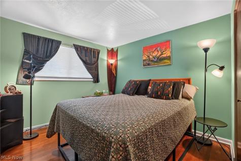27651 Lake Shore Boulevard Euclid OH 44132
