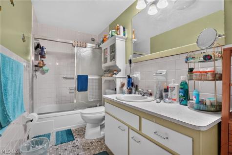 27651 Lake Shore Boulevard Euclid OH 44132