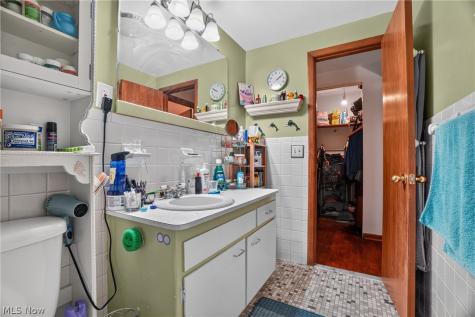 27651 Lake Shore Boulevard Euclid OH 44132