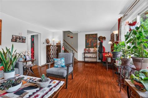 27651 Lake Shore Boulevard Euclid OH 44132
