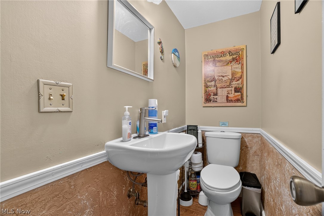 27651 Lake Shore Boulevard Euclid OH 44132
