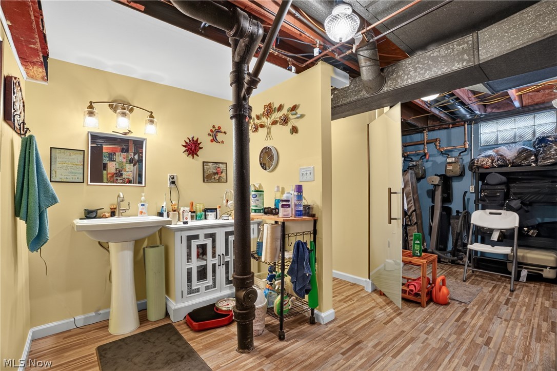 27651 Lake Shore Boulevard Euclid OH 44132