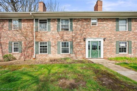 6930 Carriage Hill Drive Brecksville OH 44141