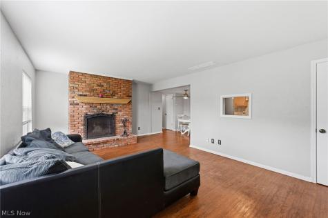 6930 Carriage Hill Drive Brecksville OH 44141