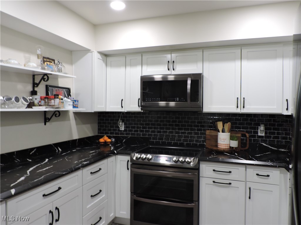 22958 Maple Ridge Road North Olmsted OH 44070