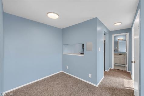 14567 Madison Avenue Lakewood OH 44107