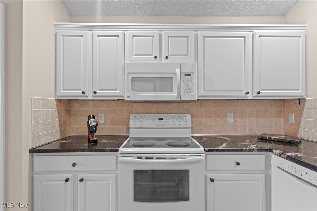 55 Bridgewater Lane Northfield OH 44067