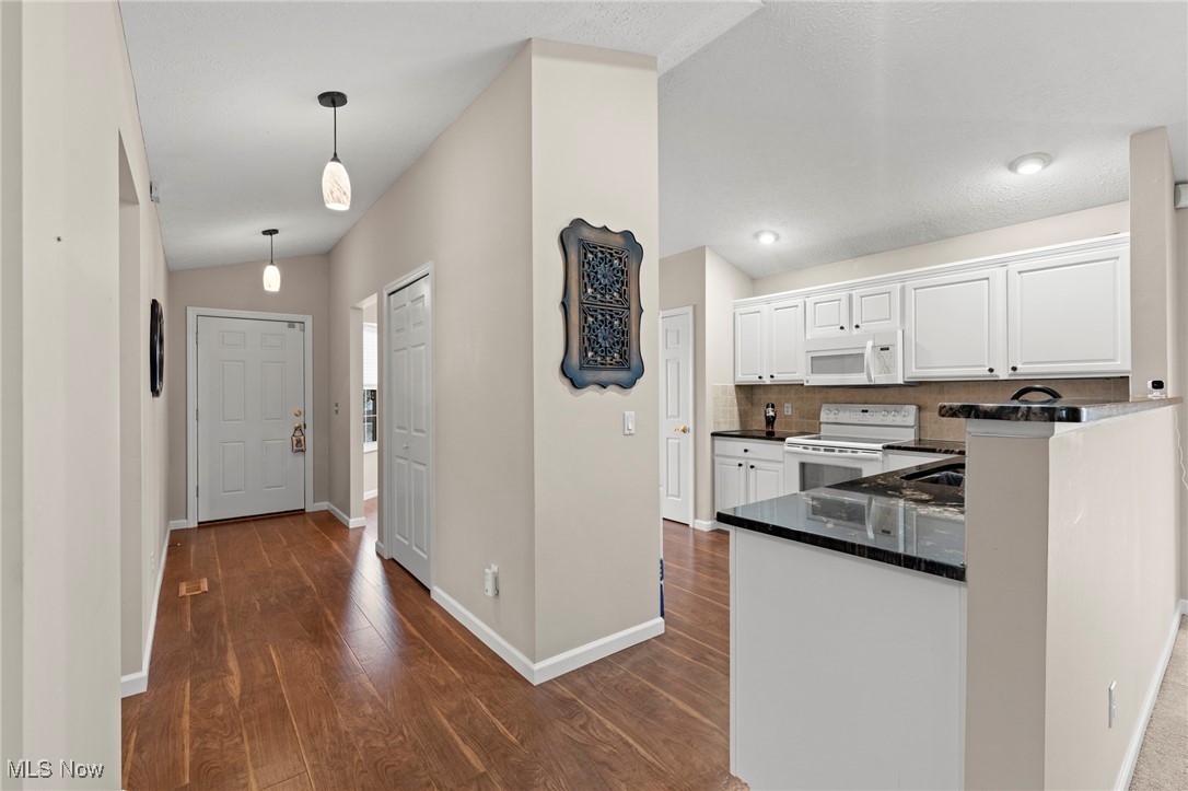 55 Bridgewater Lane Northfield OH 44067