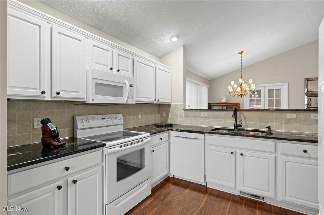 55 Bridgewater Lane Northfield OH 44067