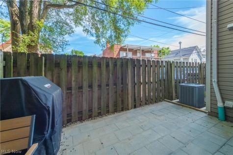 5408 Saint Stephens Court Cleveland OH 44102
