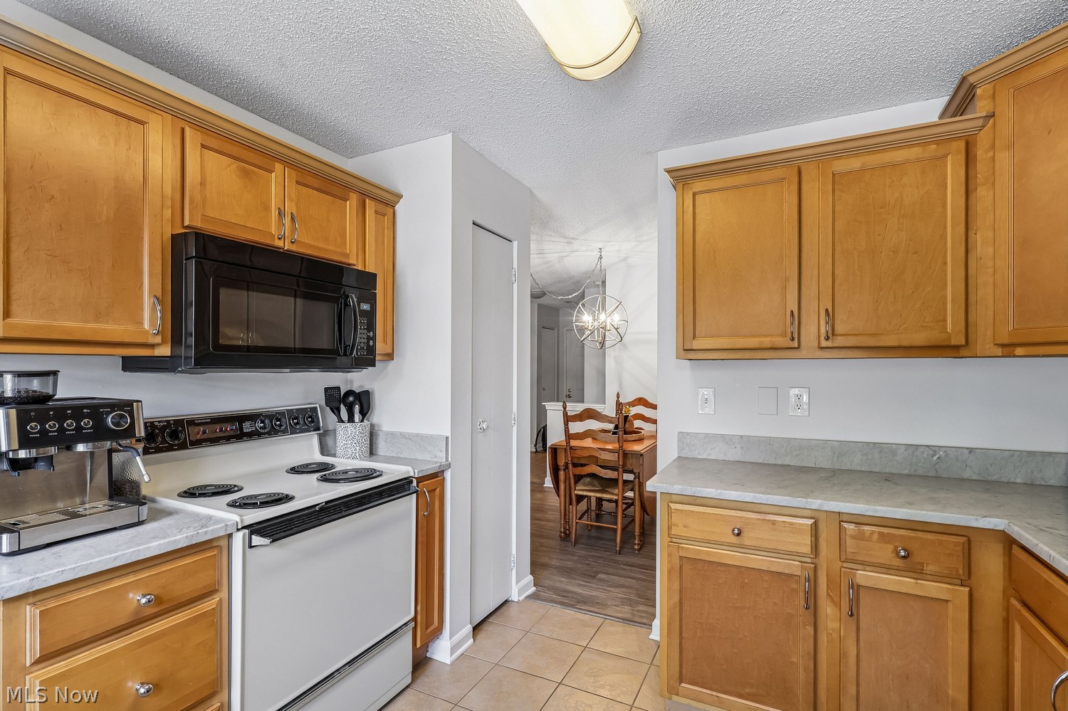 180 Fox Hollow Drive Mayfield Heights OH 44124