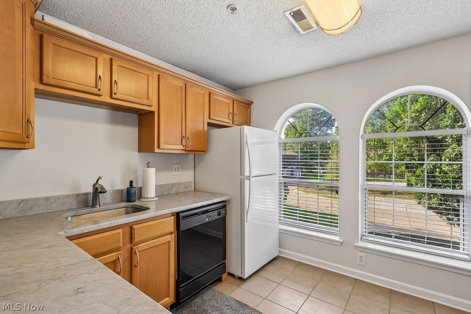 180 Fox Hollow Drive Mayfield Heights OH 44124