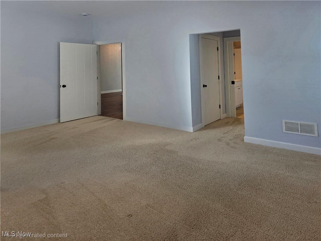 1061 Wycliff Lane Akron OH 44313