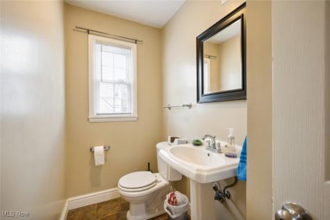 3394 Wooster Road Rocky River OH 44116