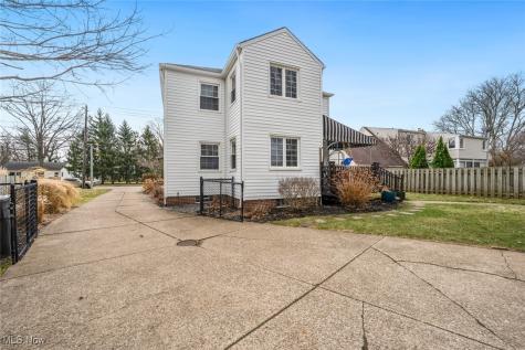 3394 Wooster Road Rocky River OH 44116