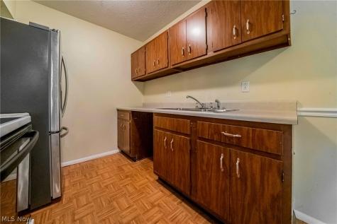 16340 Heather Lane Middleburg Heights OH 44130