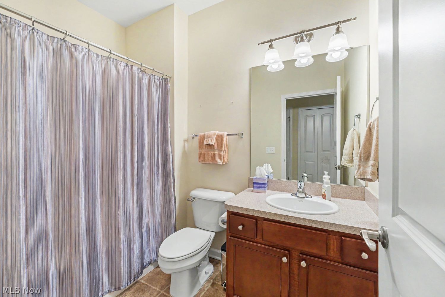 1381 E Cross Creek Drive Willoughby OH 44094
