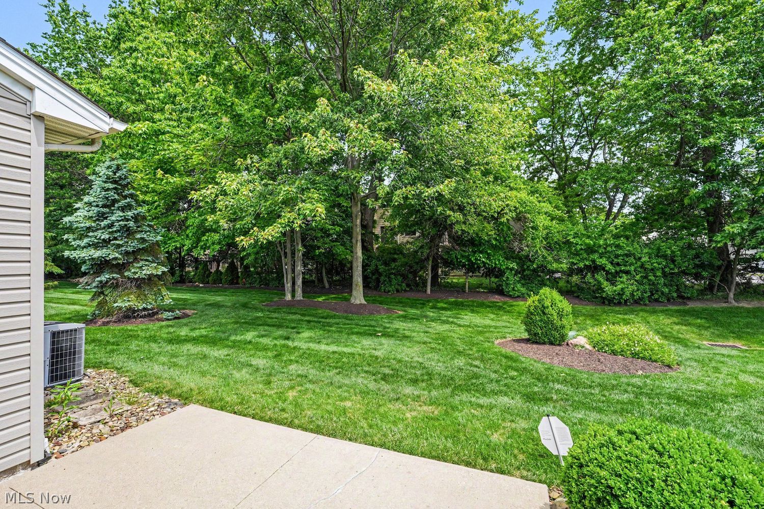1381 E Cross Creek Drive Willoughby OH 44094