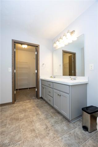 1782 Blackberry Lane Orrville OH 44667
