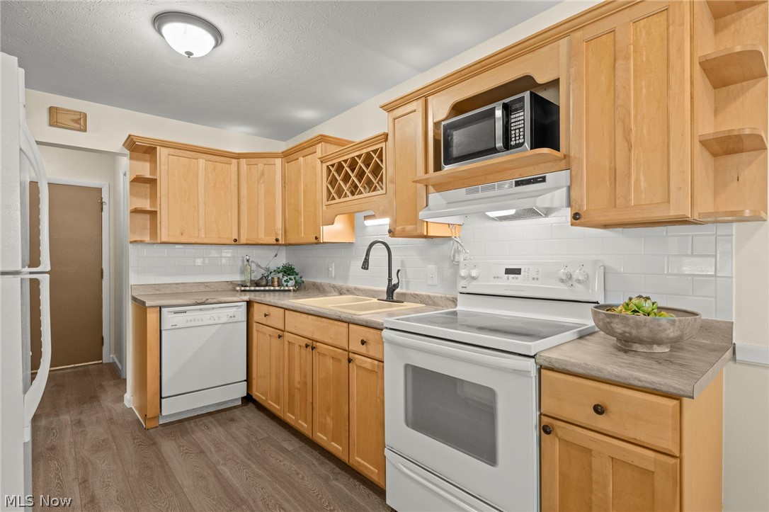 4221 Regal Avenue Brunswick OH 44212