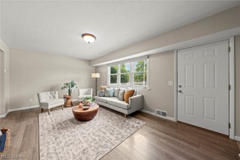 4221 Regal Avenue Brunswick OH 44212
