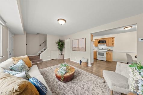 4221 Regal Avenue Brunswick OH 44212