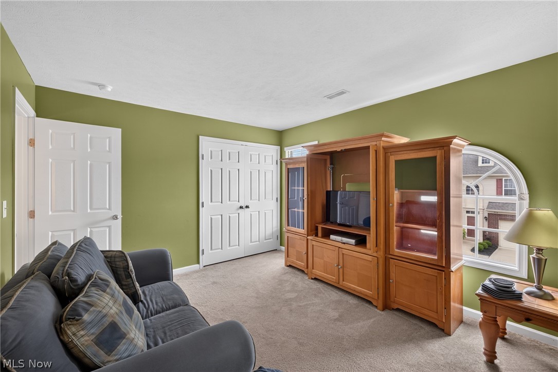 934 Tradewinds Cove Painesville OH 44077