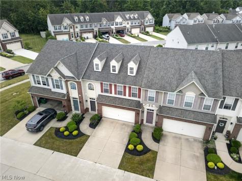 934 Tradewinds Cove Painesville OH 44077