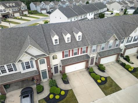 934 Tradewinds Cove Painesville OH 44077