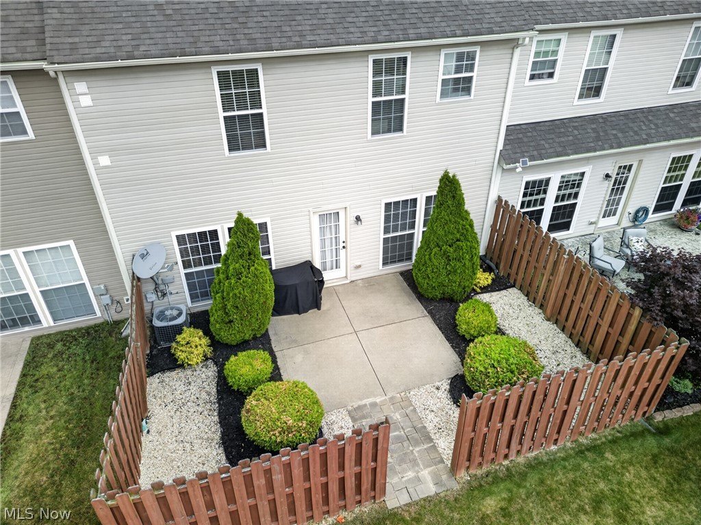 934 Tradewinds Cove Painesville OH 44077
