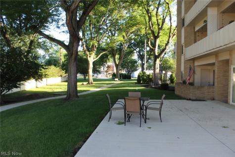2109 Wooster Road Rocky River OH 44116