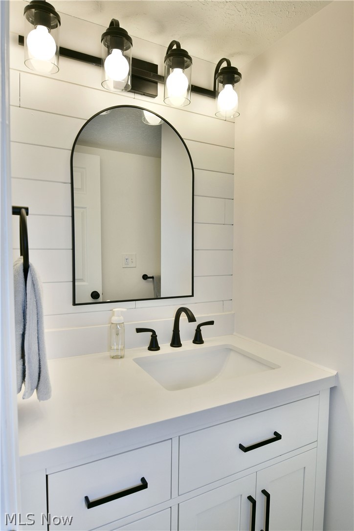 991 Powers Avenue Youngstown OH 44505