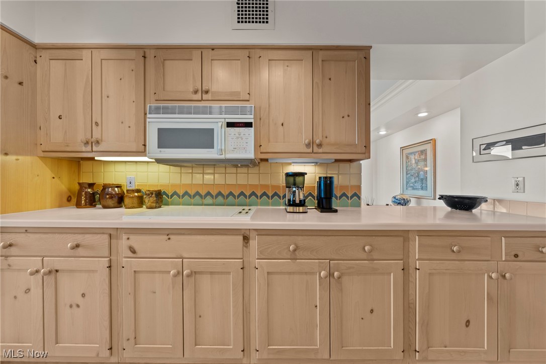 2 Bratenahl Place Bratenahl OH 44108