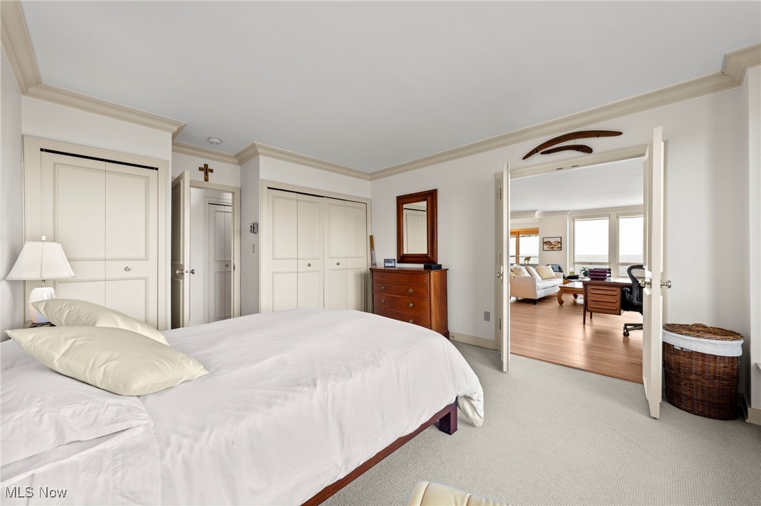 2 Bratenahl Place Bratenahl OH 44108