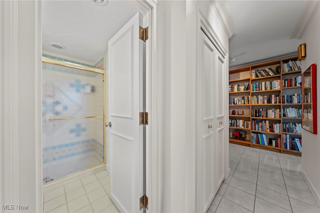 2 Bratenahl Place Bratenahl OH 44108