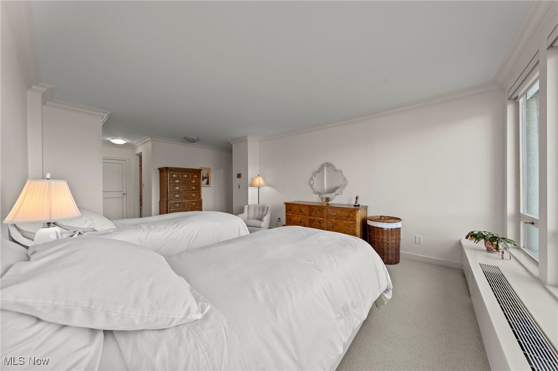 2 Bratenahl Place Bratenahl OH 44108