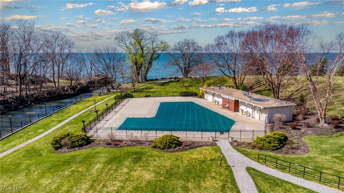 2 Bratenahl Place Bratenahl OH 44108