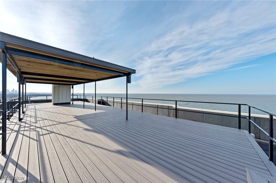 2 Bratenahl Place Bratenahl OH 44108