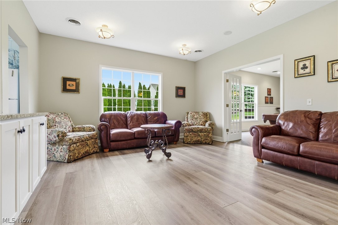 4430 Forest Glen Avenue NW Massillon OH 44647