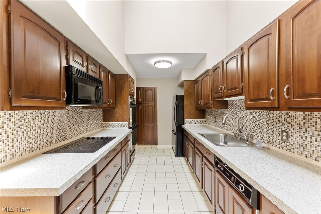 25818 Fairmount Boulevard Beachwood OH 44122