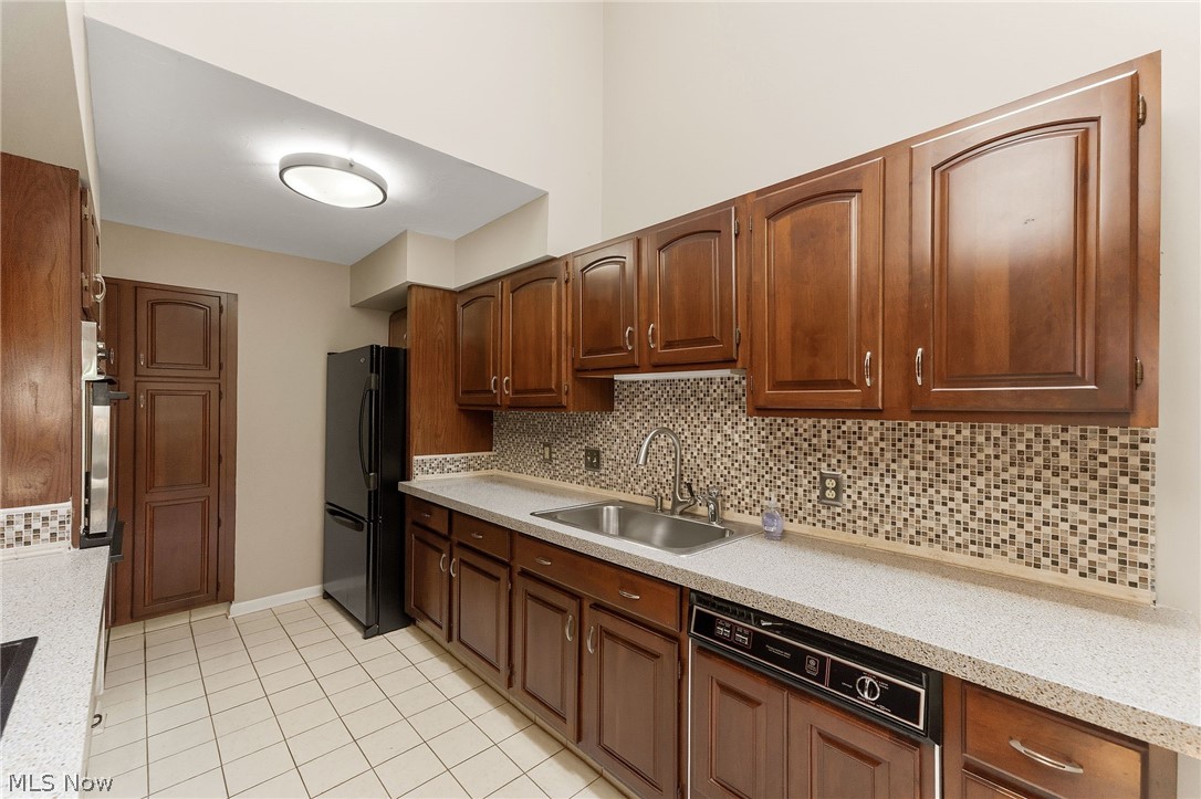 25818 Fairmount Boulevard Beachwood OH 44122