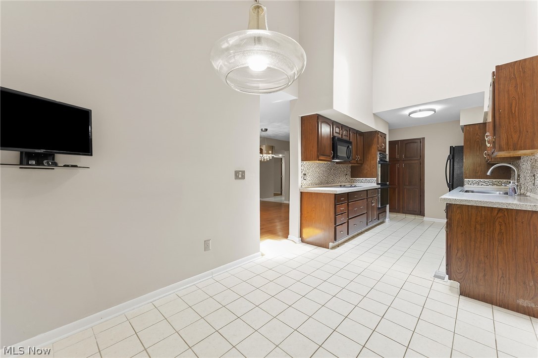 25818 Fairmount Boulevard Beachwood OH 44122