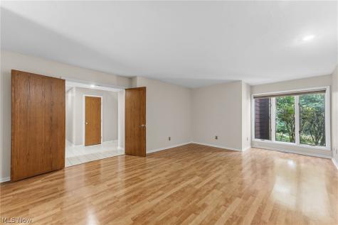 25818 Fairmount Boulevard Beachwood OH 44122