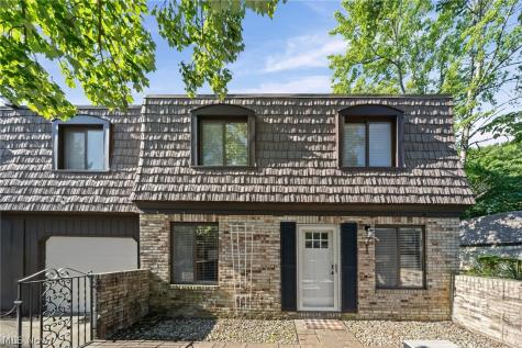 593 Tollis Parkway Broadview Heights OH 44147