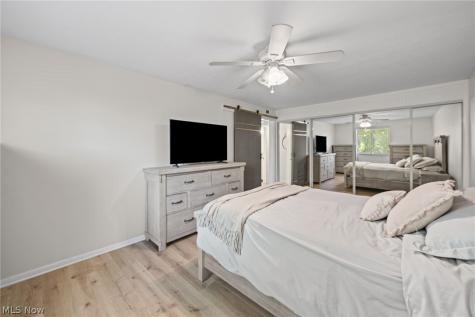 593 Tollis Parkway Broadview Heights OH 44147