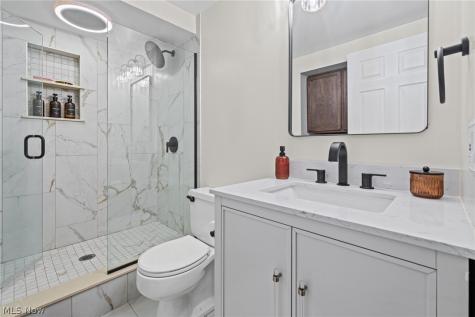 593 Tollis Parkway Broadview Heights OH 44147